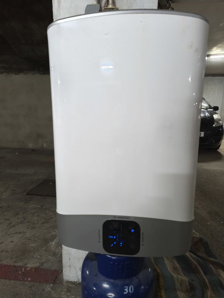 Termo acumulador Ariston 50L Wifi