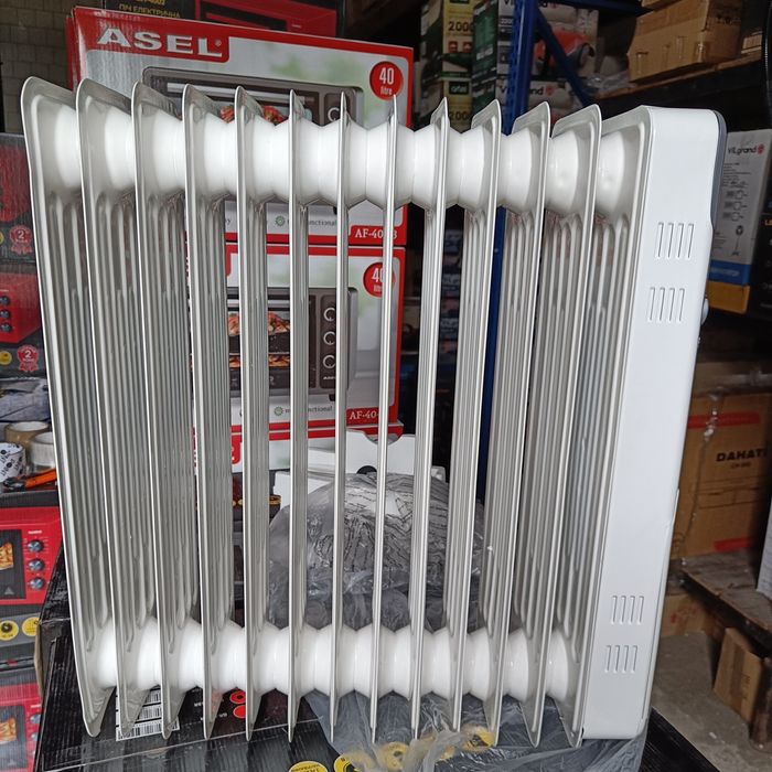 Обігрівач масляний 13 секцій.  Heinner HOH-Y13S