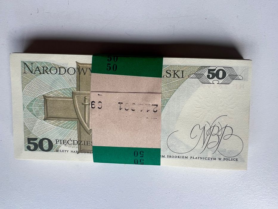 Paczka bankowa banknoty PRL 50 zł - 100 sztuk