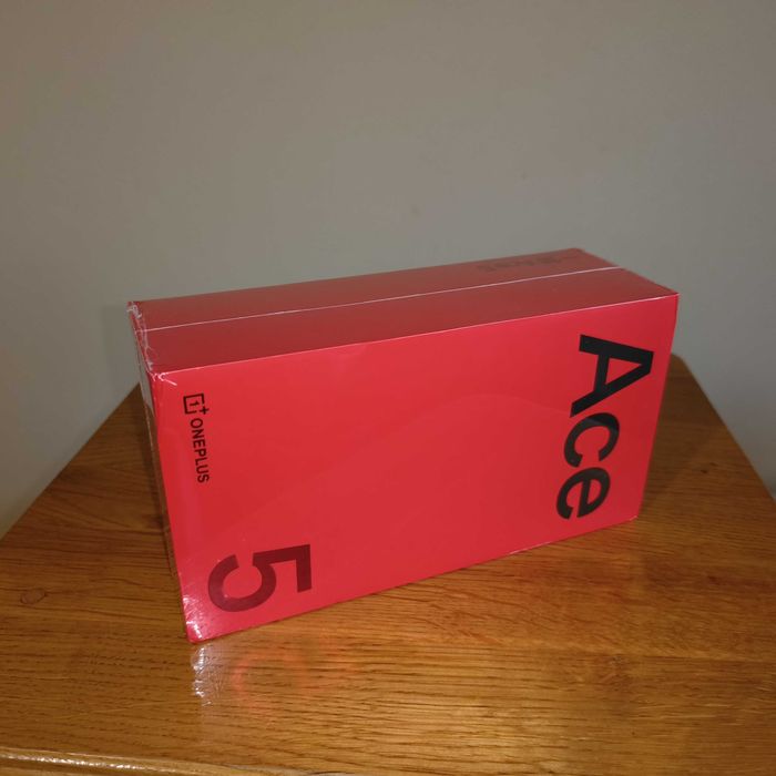 OnePlus Ace 5 12/256GB чорний Розблокований  Snapdragon 8 Gen 3