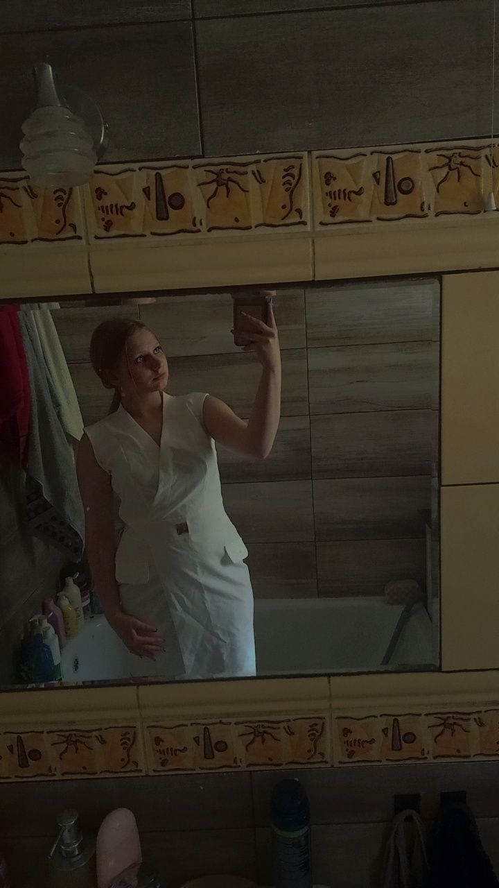 Sukienka elegancka biała !!