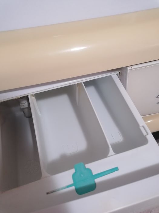 Máquina de lavar roupa Whirlpool 6th sense