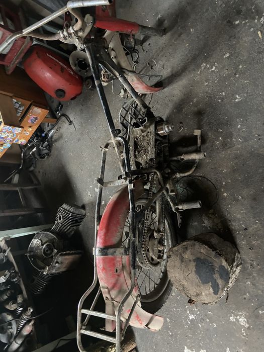 По запчастинах . Або цілими