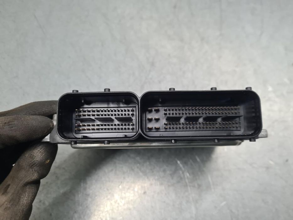 Centralina motor / ECU SEAT Leon Sportstourer (KL8)
