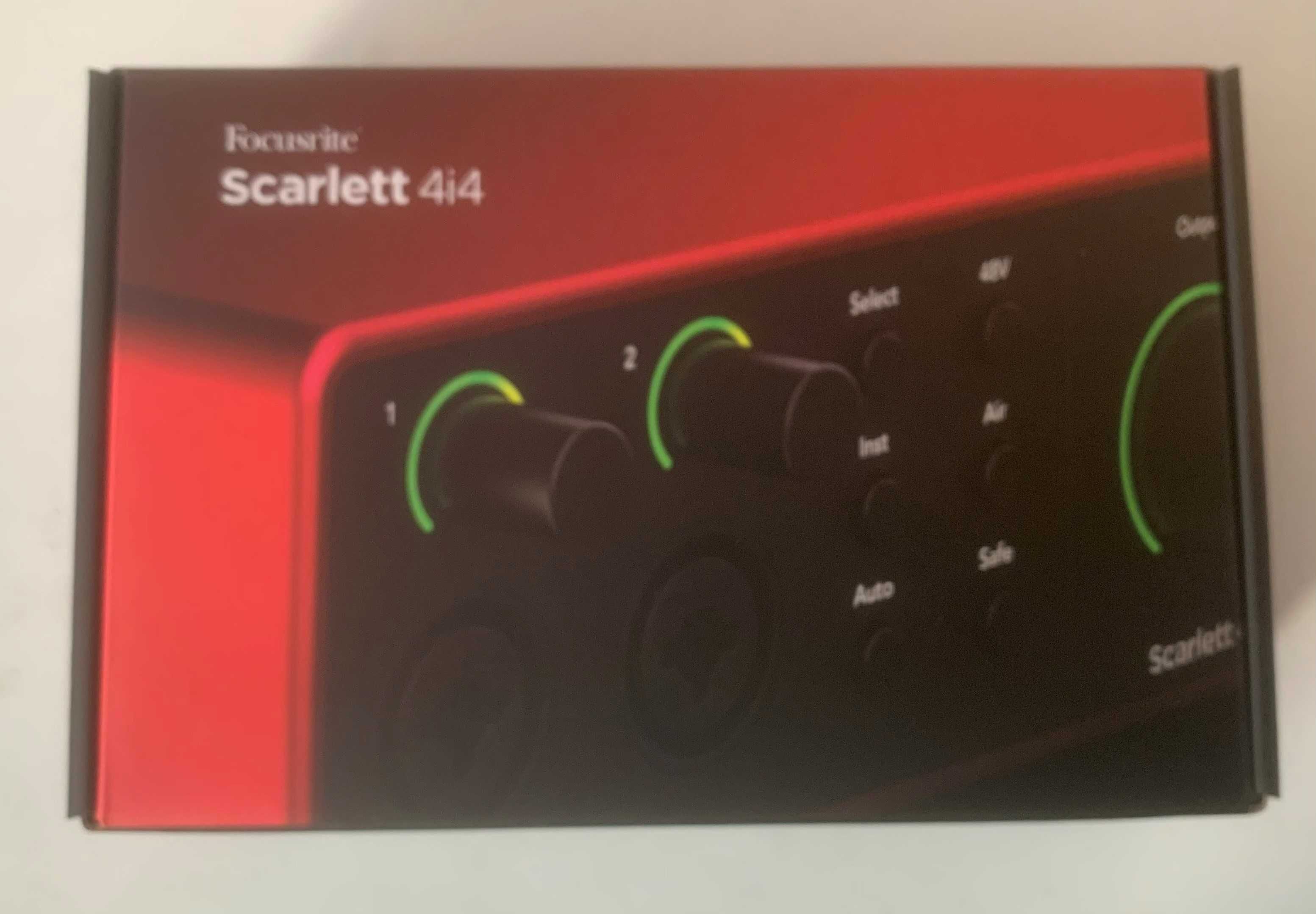 Focusrite Scarlett 4i4 (4rd Gen)