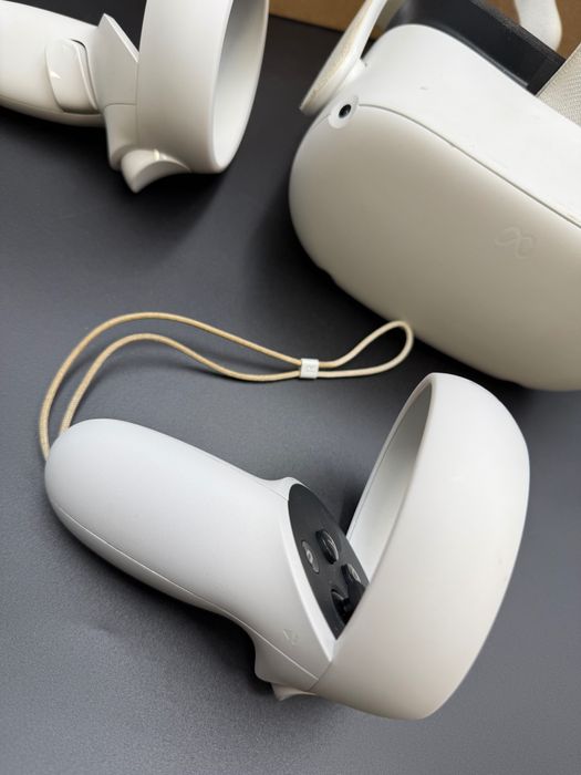 Gogle Meta Quest 2 128 GB
Komplet