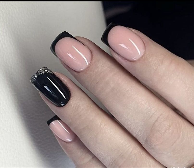 Манікюр,корекція,нарощування нігтів.