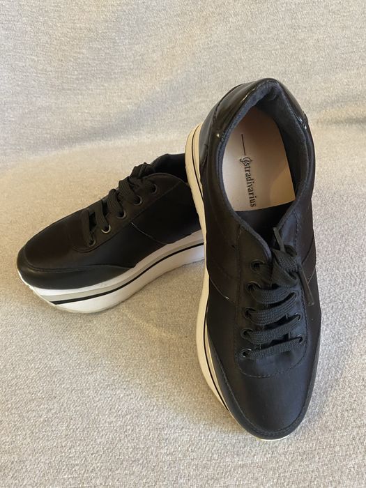 Кроссовки Stradivarius 35-36 размер