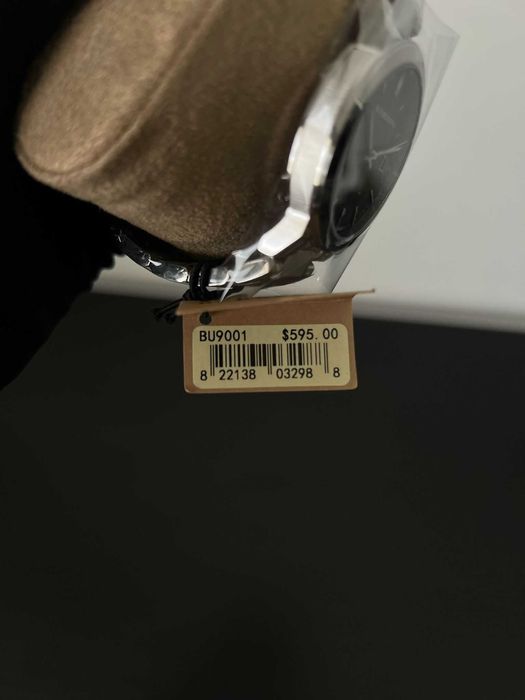 Relógio Burberry BU9001 - Novo, original com caixa e documentos