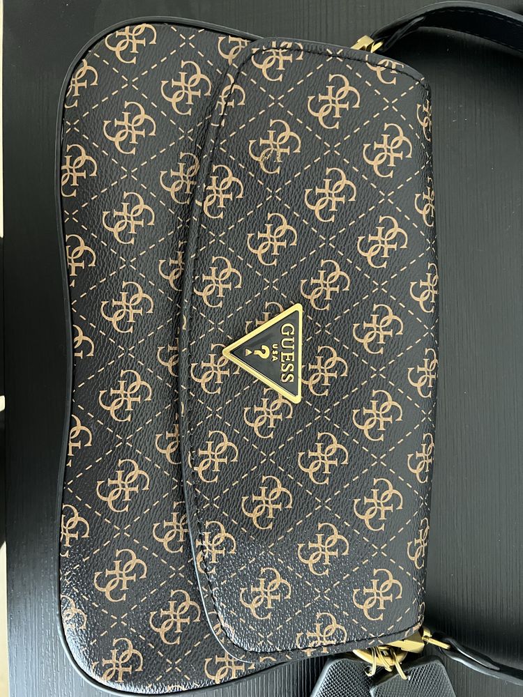 Продам сумку Guess