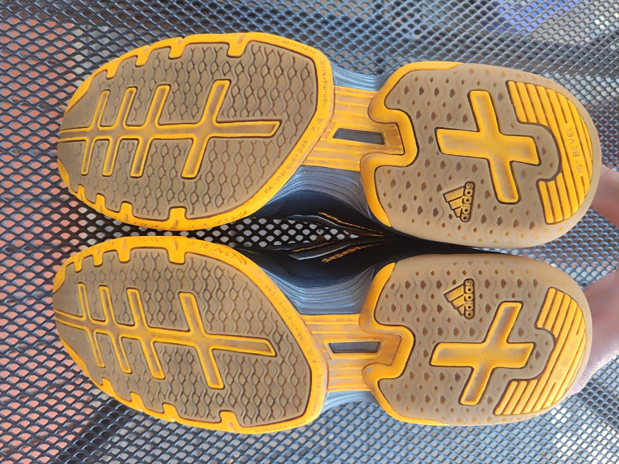 Кроссовки Adidas 42,5 размер (оригинал)