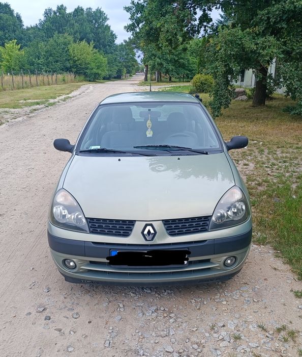 Renault Clio 1.4 długie opłaty