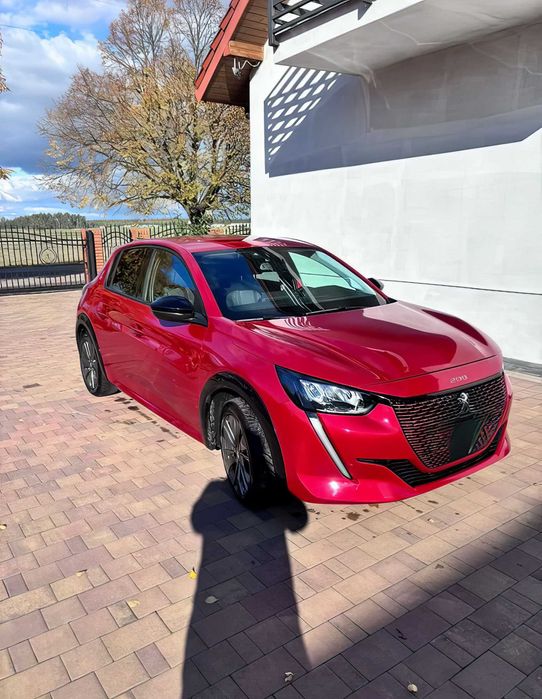 Peugeot 208      2023