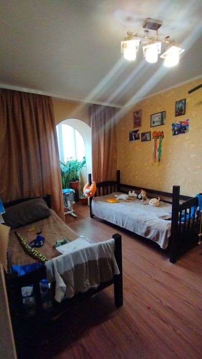 Продам трикімнатну квартиру