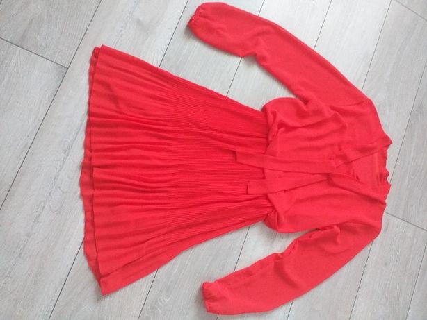 czerwona sukienka s
