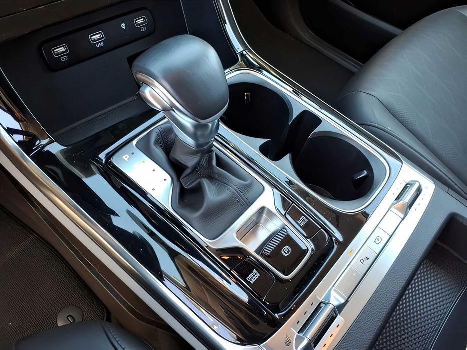 Kia Carnival      2023