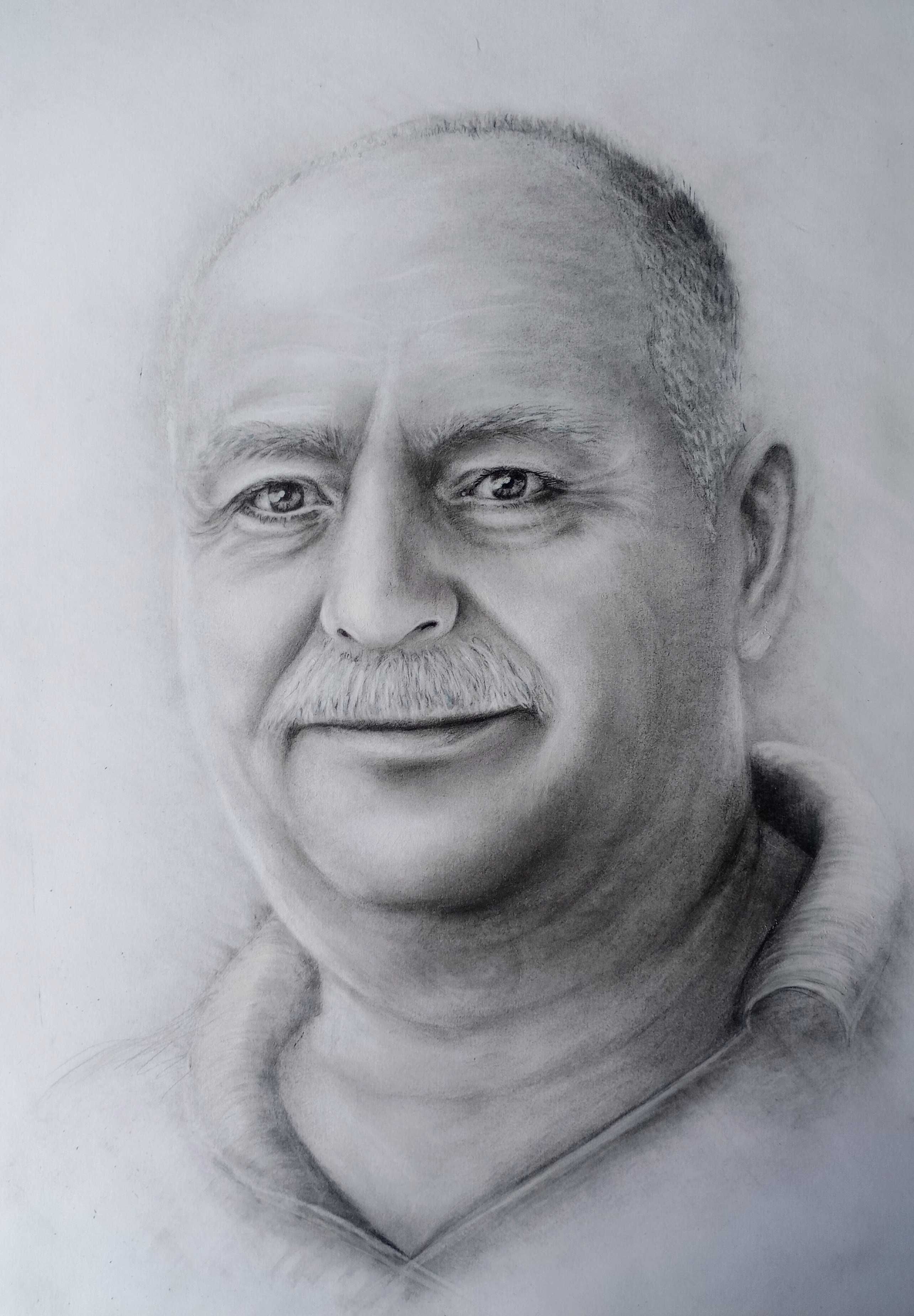 Portret ołówkiem na podstawie zdjęcia