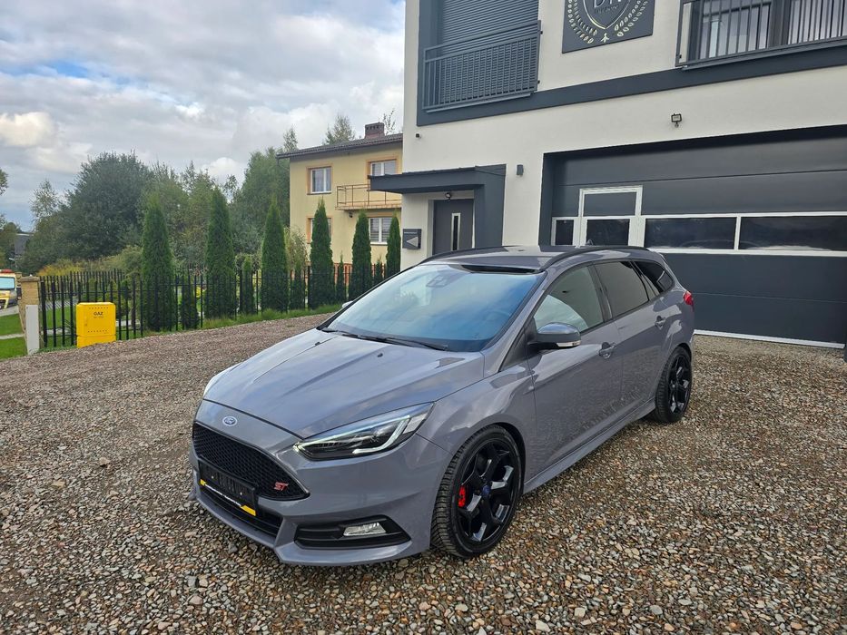 Ford Focus ST 250 PS / Serwisowany / Bezwypadkowy / Super Stan / Gwarancja /