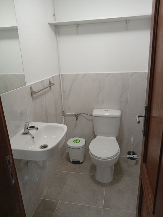 Arrenda  rés chão Armazém