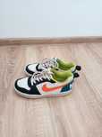 Buty chłopięce NIKE r.36,5