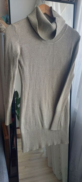 Sweterkowa sukienka z golfem kaszmir szałwiowa jasnozielona Lonky XS S