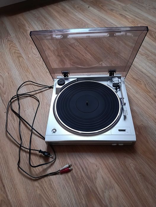 Gramofon DENON DP-29 F