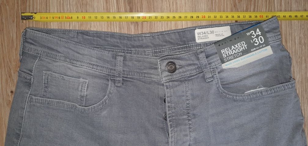 Nowe spodnie męska  dżinsowe z Anglii z Primark rozmiar W34  L30