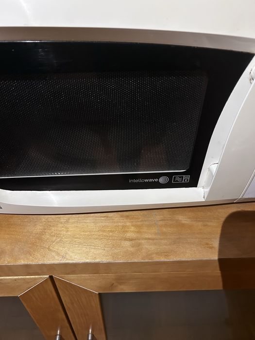 Kuchenka mikrofalowa LG Intellowave – sprawna