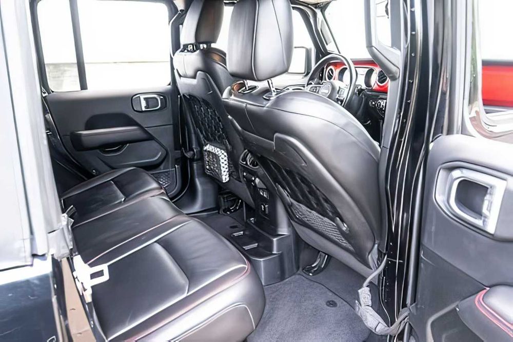 Jeep Wrangler      2021