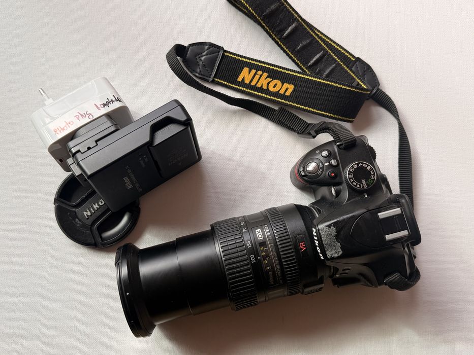 Nikon D3200 DSLR + Lente original +Nikkor 18–200mm f/3.5–5.6G ED VR II