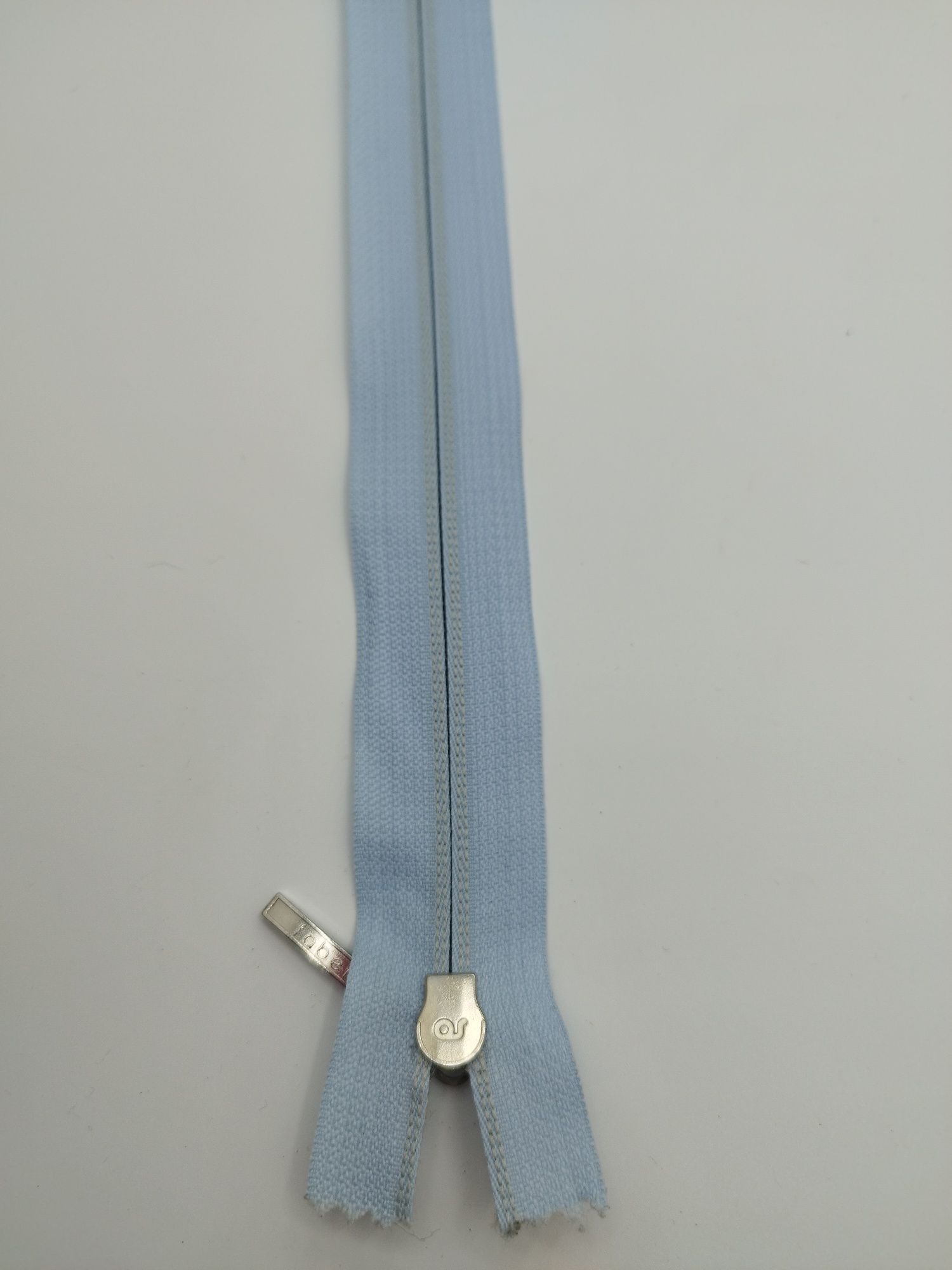 Zamek suwak, żyłka, niebieski. Długość 26 cm