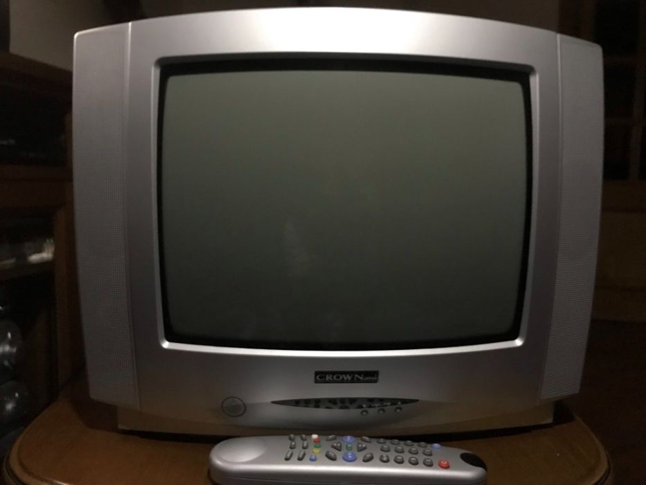 Vende-se TV Crown