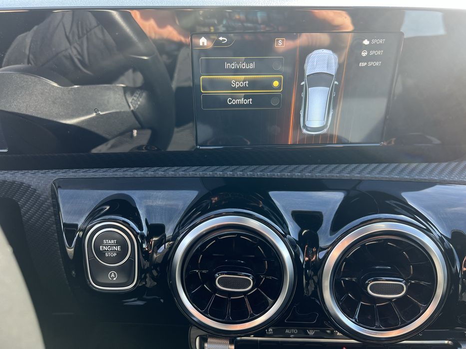 Mercedes-Benz 180 d Shooting Brake Nacional km 52 mil ano 2020