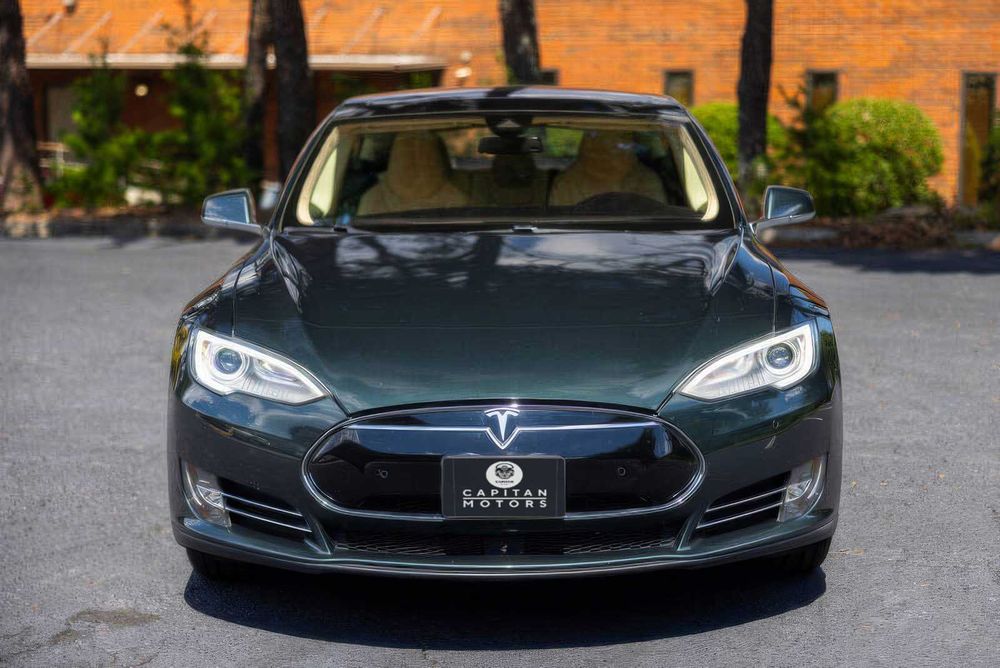 Tesla Model S 85      2014