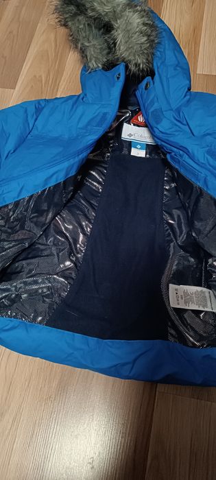 Продам зимову нову куртку Columbia