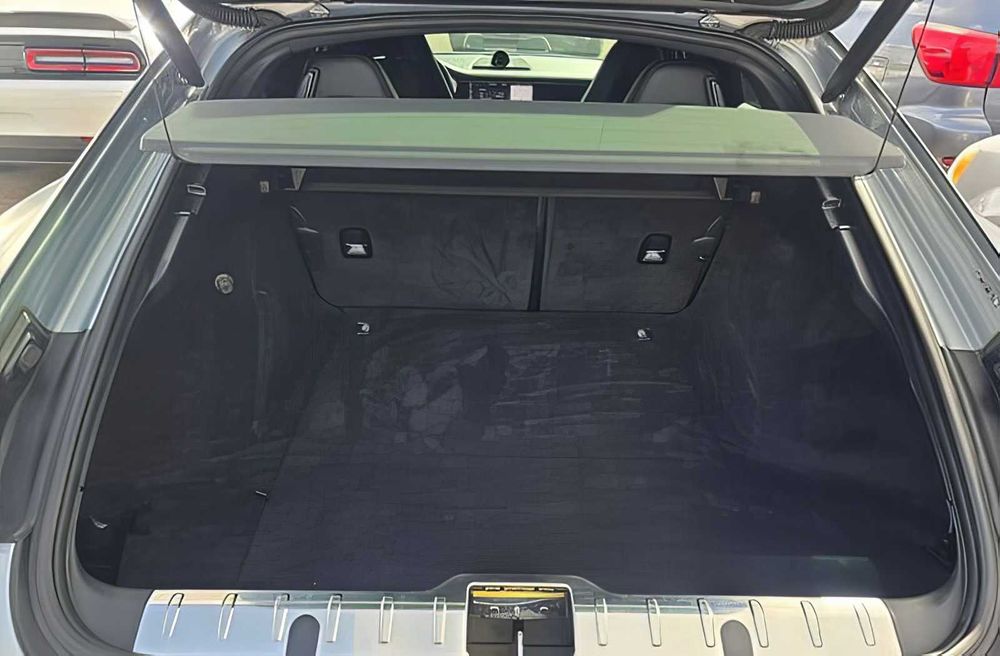 Porsche Panamera      2018