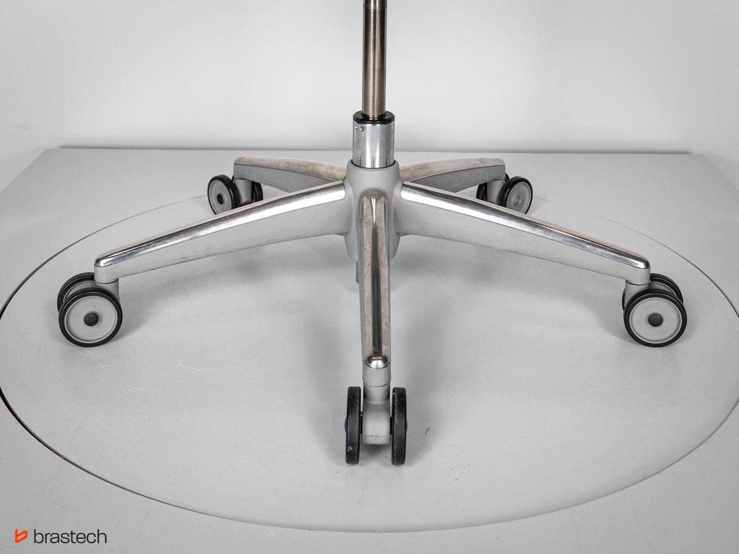 Fotel biurowy Humanscale Liberty