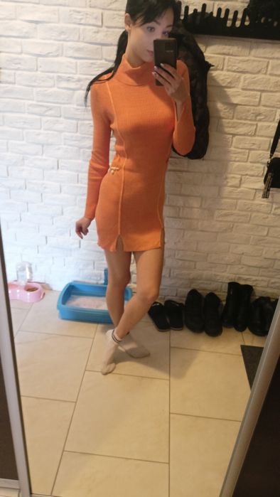 Obcisła sukienka długo rękaw sweterkowa dzianina