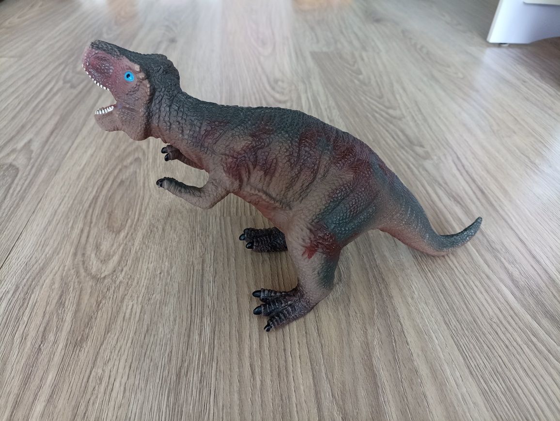 Тираннозавр аллозавр большой резиновый