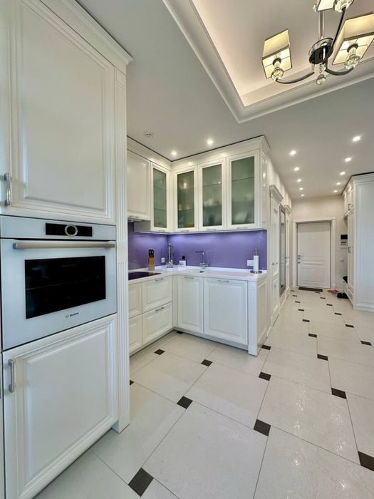 Продам 3к квартиру ЖК Акварель