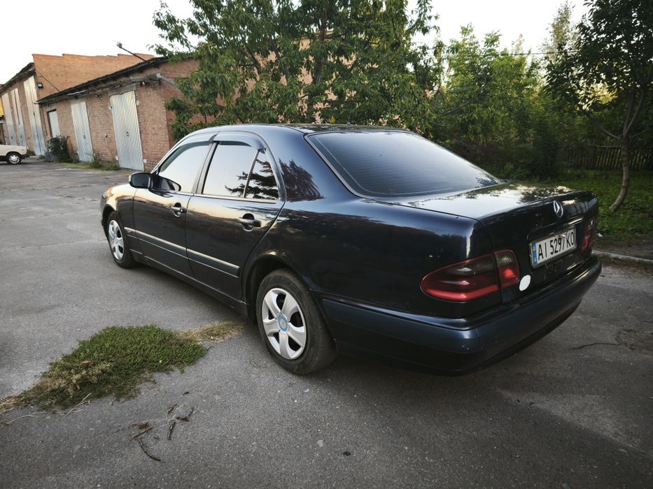 Продам Мерседес 2.2 дизель коробка автомат