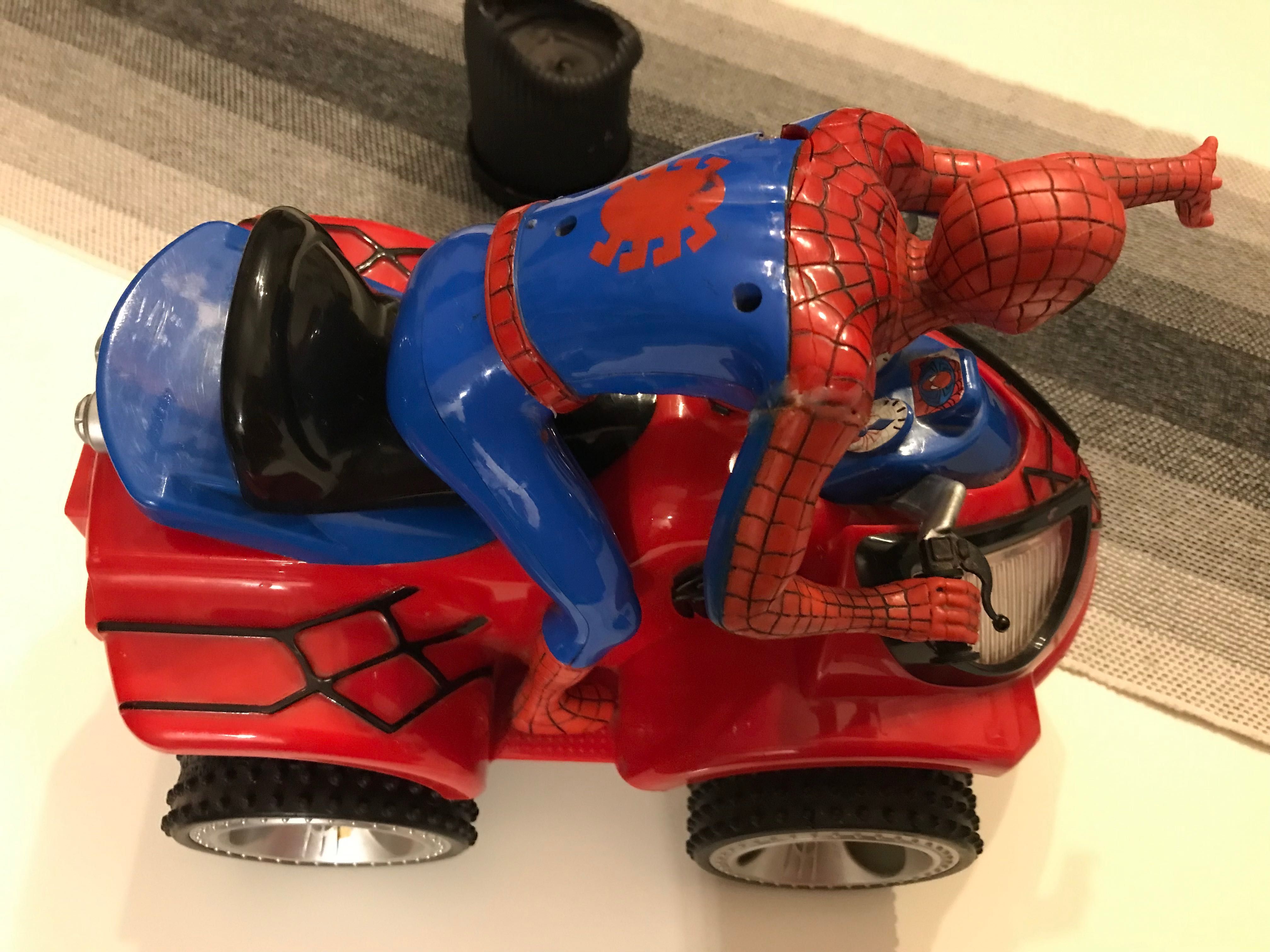 Pojazd na pilota Spider-man 2008