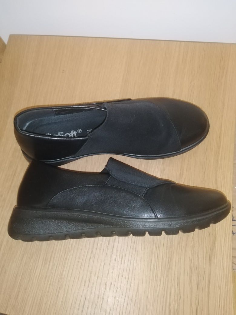0Buty 38 Go Soft damskie wsuwane mokasyny półbuty sneakers