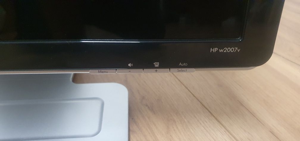 Monitor ekran HP W2007V 20 cali STAN IDEALNY GE253AA