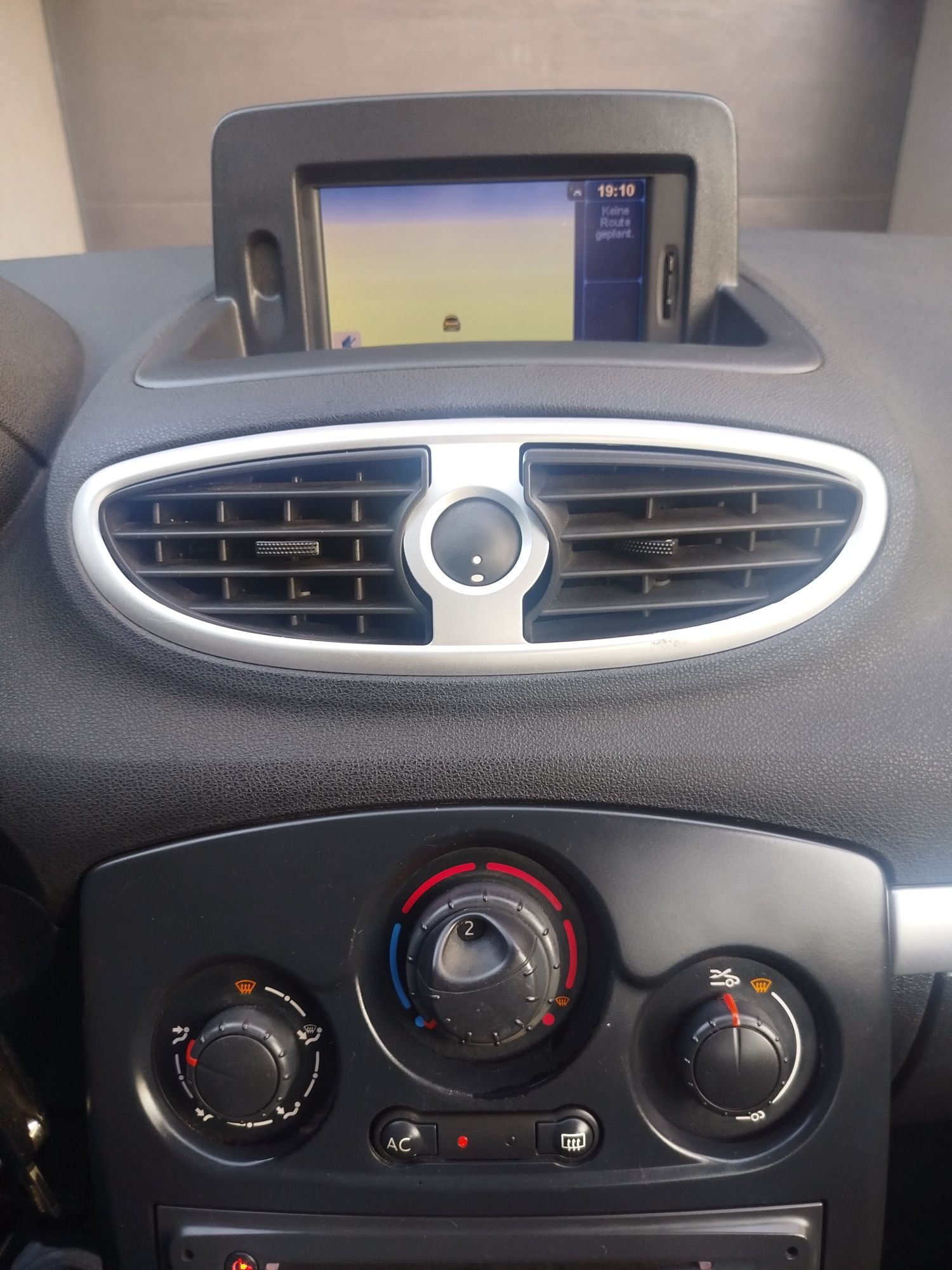 Renault Clio 1.2 16V 75km