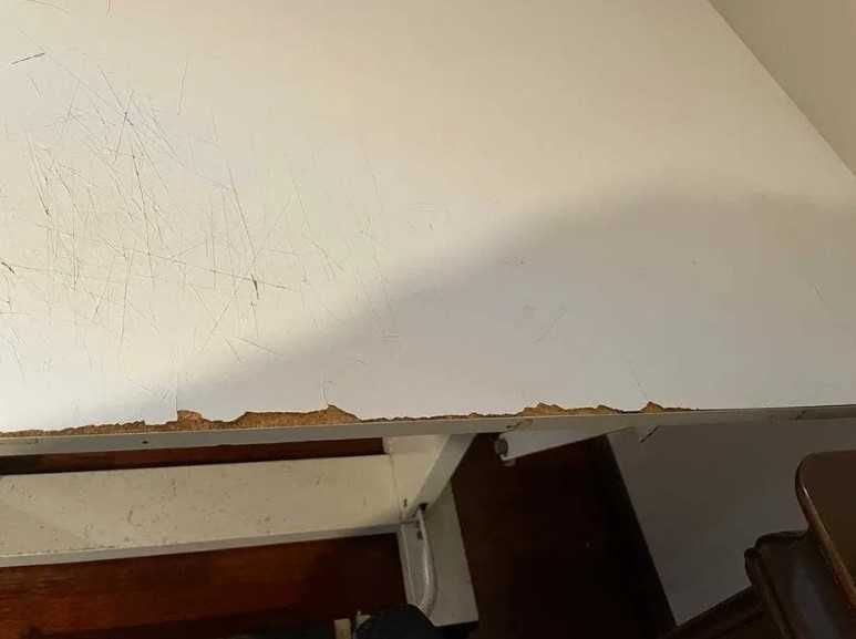 Estirador 1.50*0.90 com máquina de desenho e cadeira