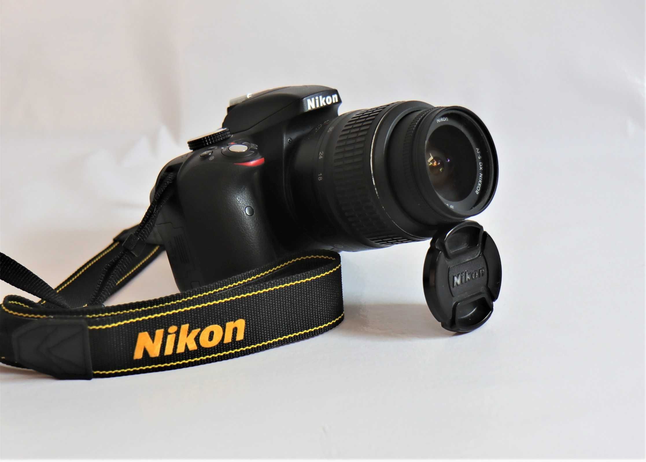 Nikon D3300 com lente Nikon 18-55mm máquina fotográfica digital reflex