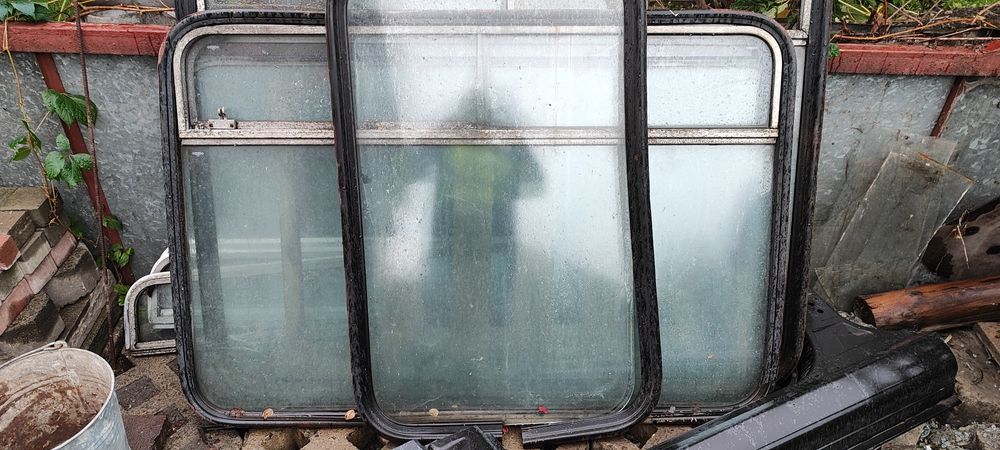 Oddam okna z autobusu lata 50-70
