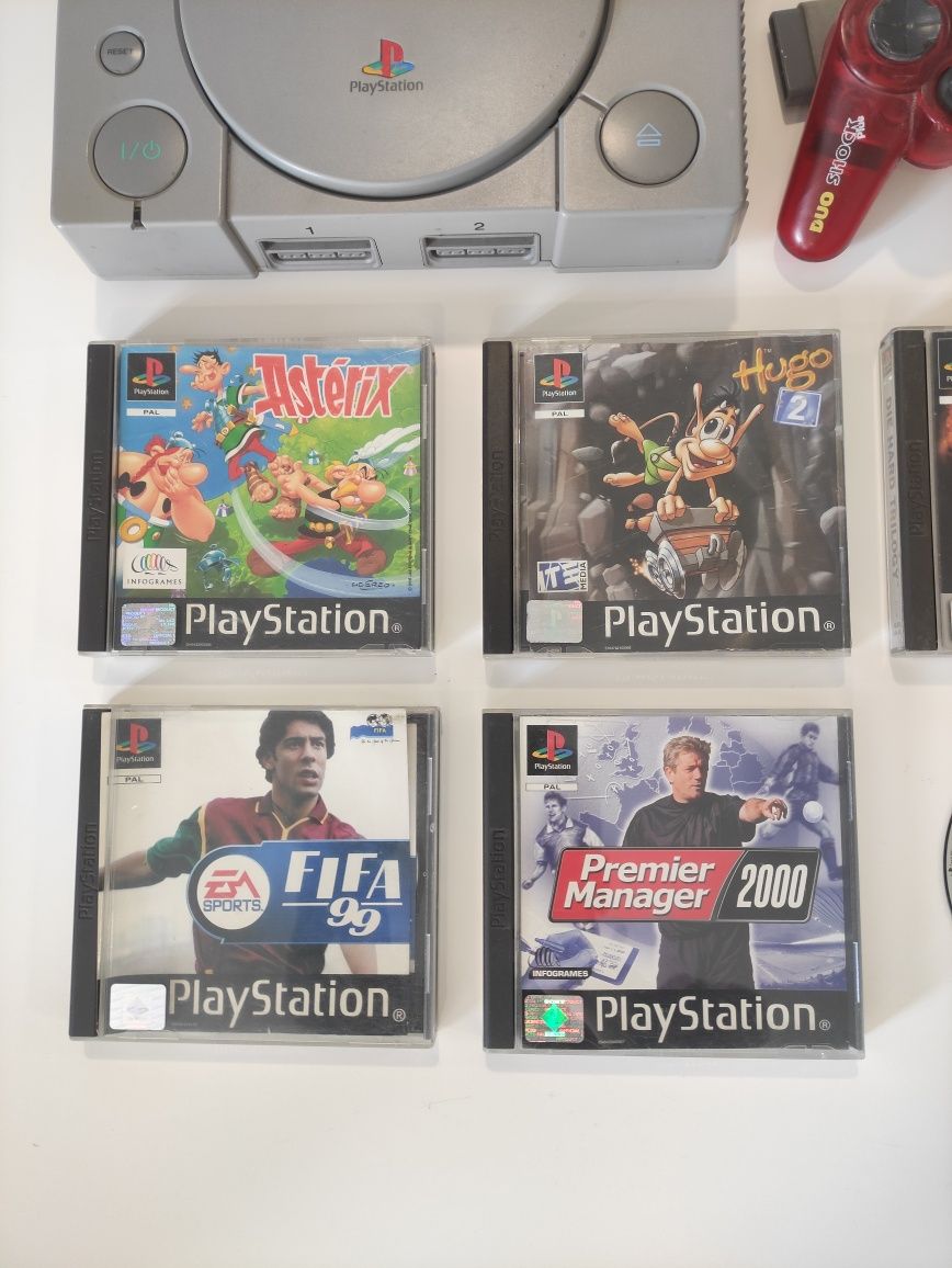 PlayStation 1 + Comando Duo Shock Plus +  jogos + C. de Memória