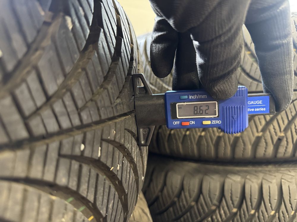 #616 Goodyear Vector 4 Seasons Gen-2 215/55r17 94V